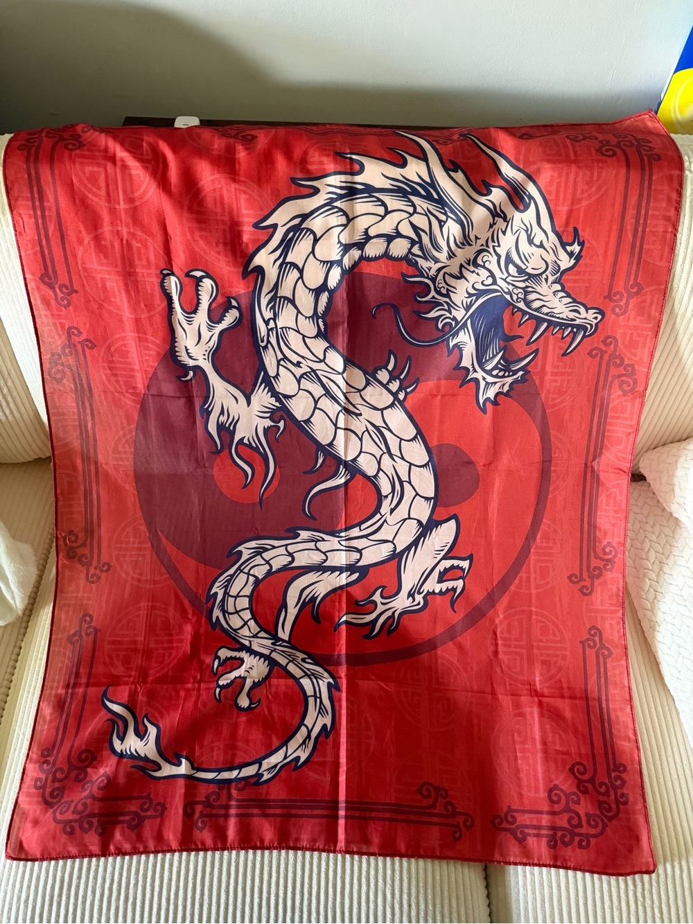 Red Dragon Print Decorative Throw Blanket - Home Bedding